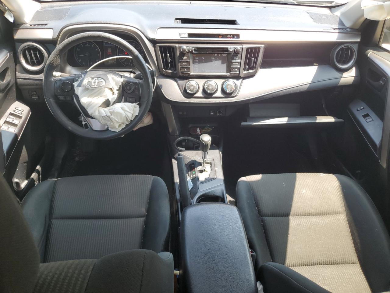 2017 Toyota Rav4 Le VIN: JTMZFREV1HJ714496 Lot: 69102474