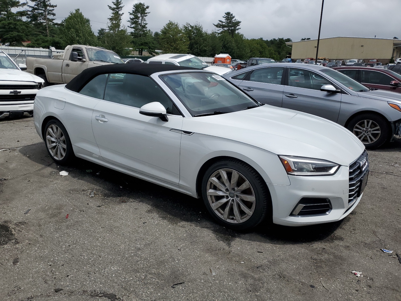 2018 Audi A5 Premium Plus vin: WAUYNGF57JN008405