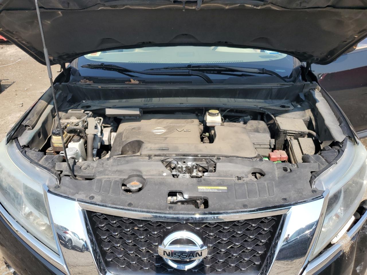 2015 Nissan Pathfinder S VIN: 5N1AR2MMXFC695822 Lot: 64909254