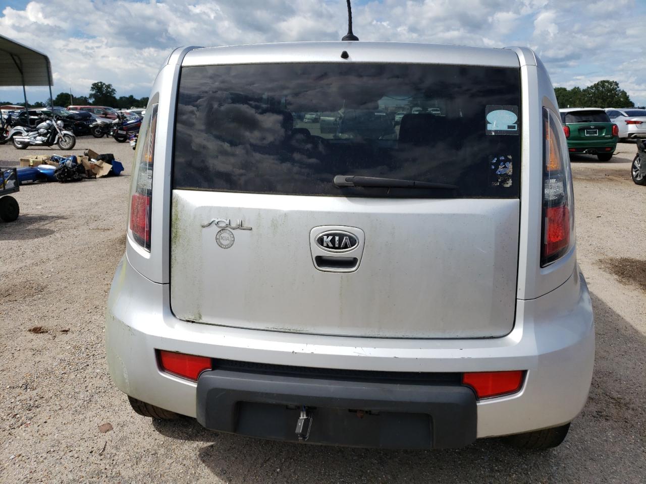 2010 Kia Soul + VIN: KNDJT2A21A7080585 Lot: 66190404