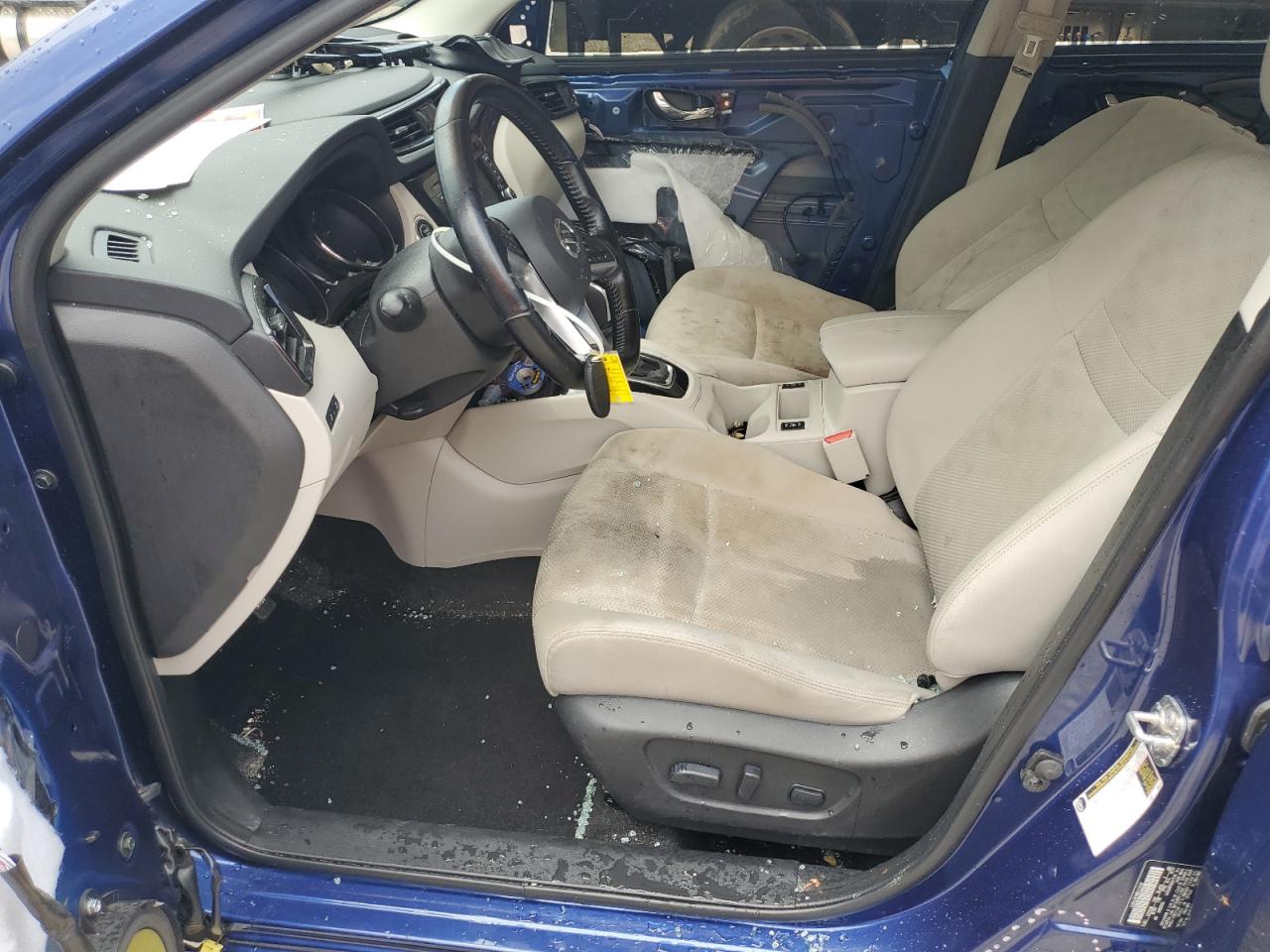 2020 Nissan Rogue - Image 7