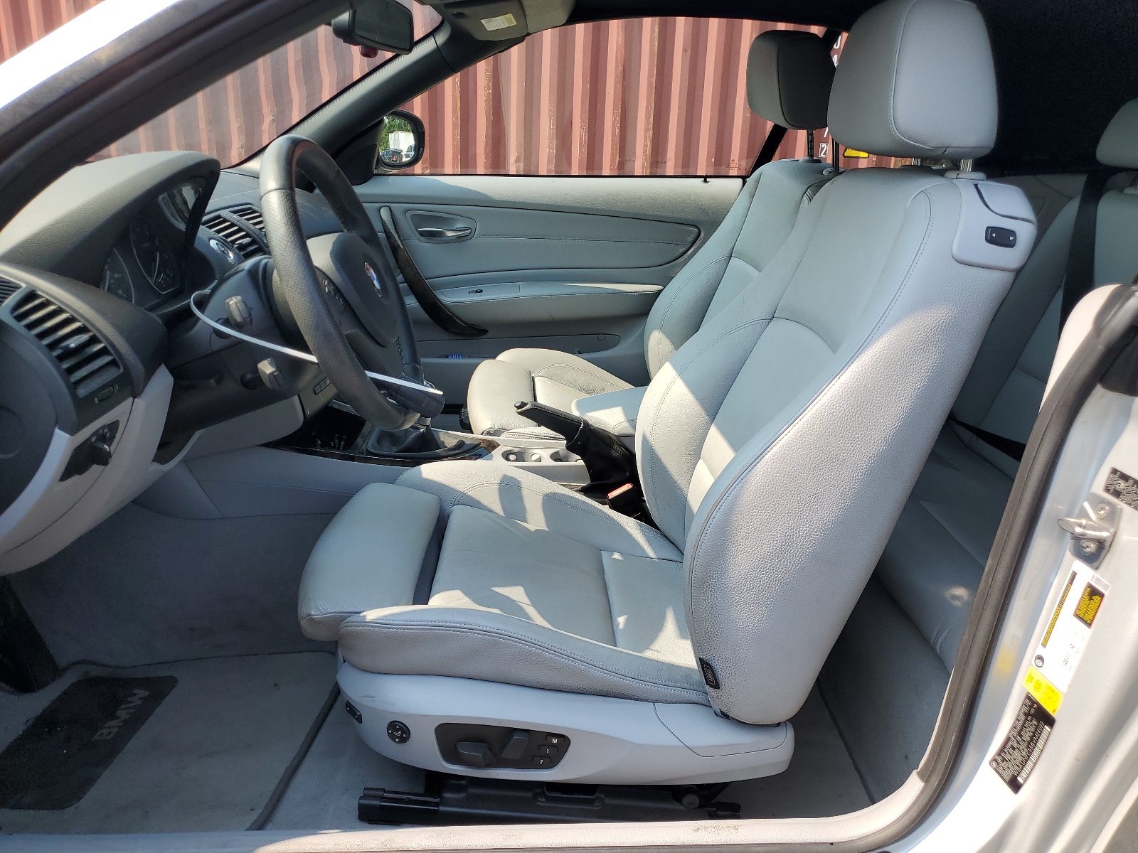 WBAUN7C55BVM24022 2011 BMW 135 I