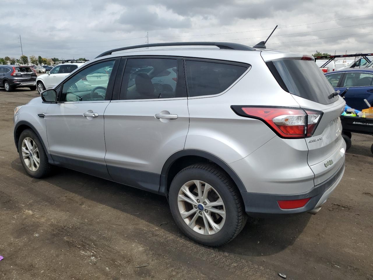 1FMCU9HD2JUB13032 2018 FORD ESCAPE - Image 2