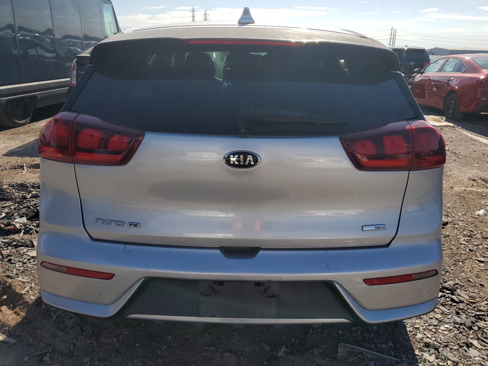 KNDCB3LC6J5126902 2018 Kia Niro Fe