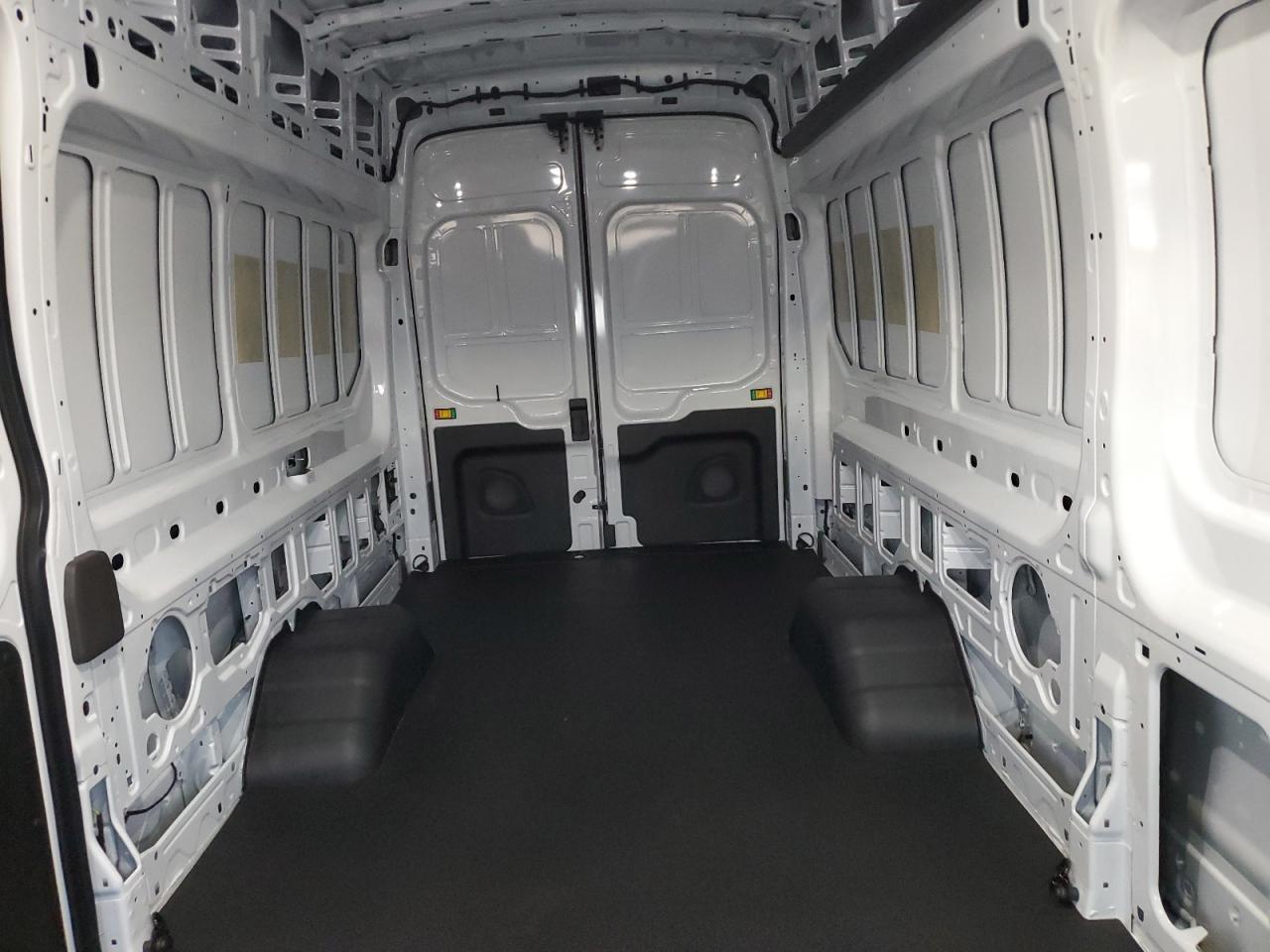 2022 Ford Transit T-350 Hd VIN: 1FTRU8XG9NKA71822 Lot: 67283234