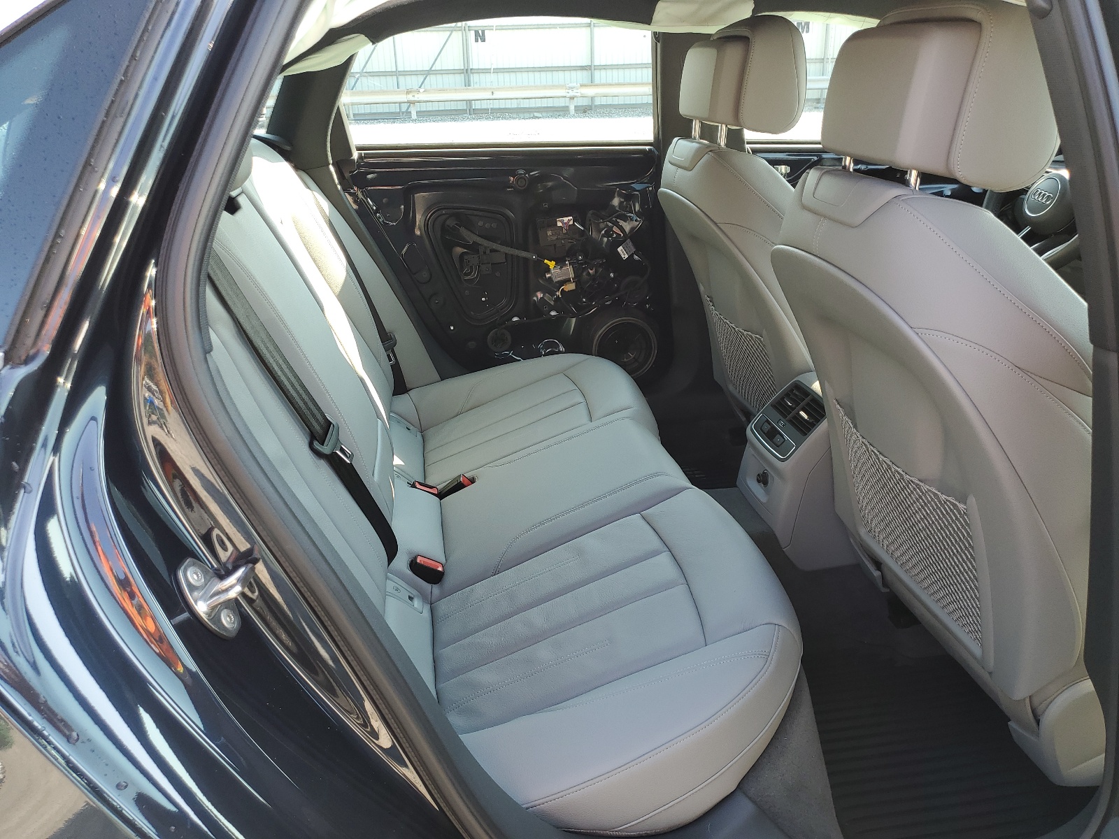 WAUFNAF41JN009531 2018 Audi A4 Prestige