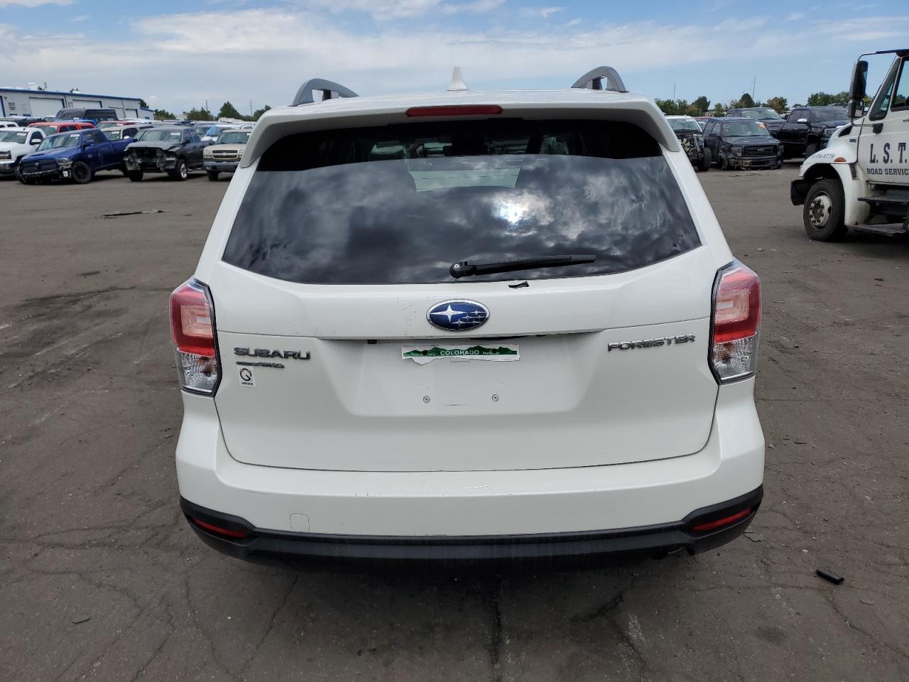 2018 Subaru Forester 2.5I Premium VIN: JF2SJAEC7JH414721 Lot: 67772144