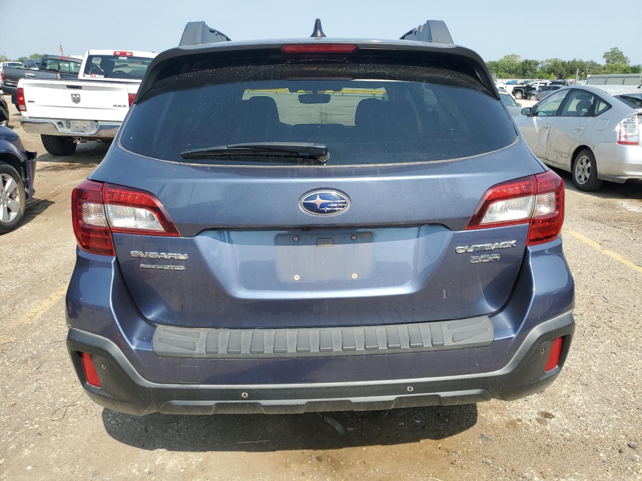 2018 Subaru Outback 3.6R Limited VIN: 4S4BSENC8J3395950 Lot: 65946034