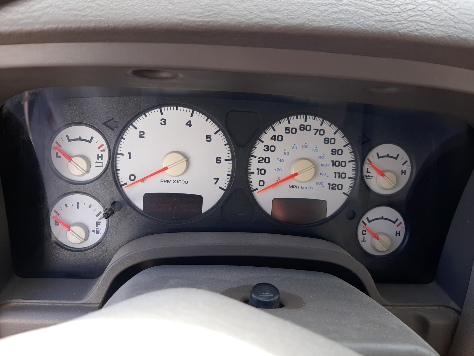 1D7HA18NX3S197862 2003 Dodge Ram 1500 St