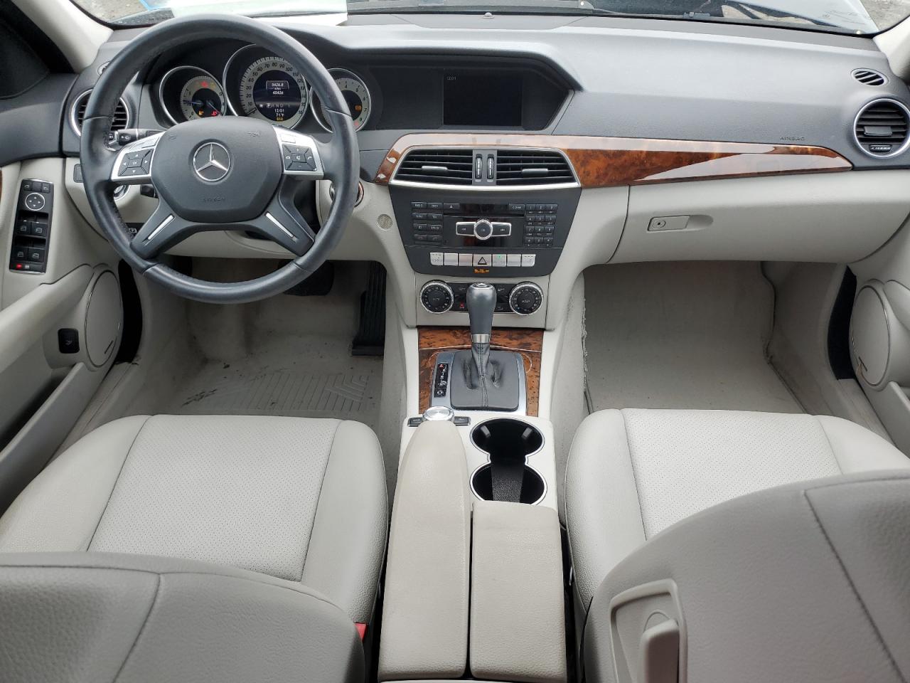 2013 Mercedes-Benz C 300 4Matic VIN: WDDGF8AB9DR272548 Lot: 65969804