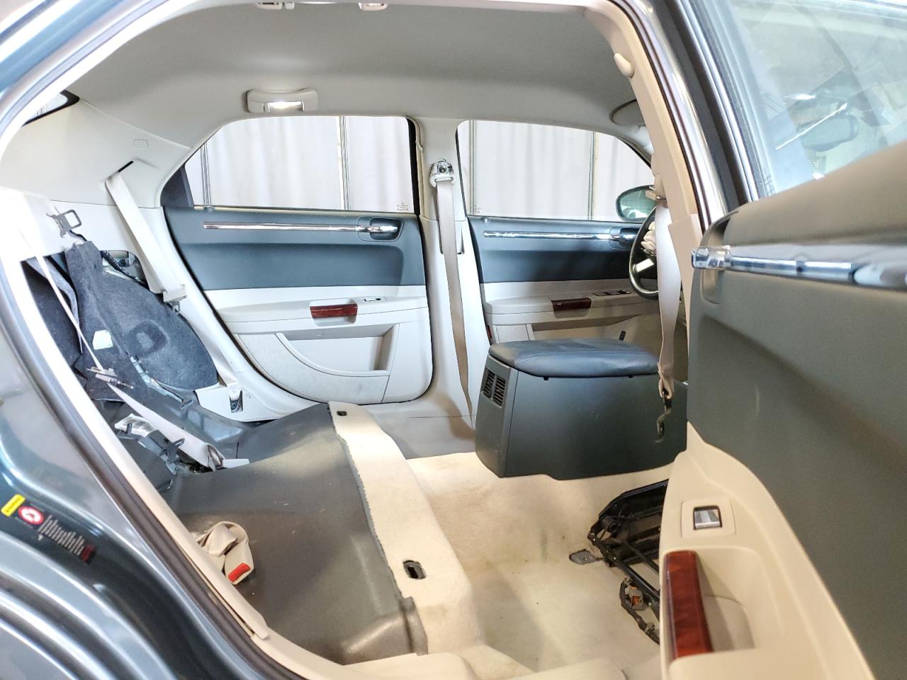 2005 Chrysler 300C VIN: 2C3AA63H45H522692 Lot: 65629244