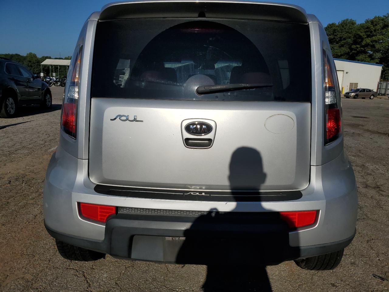2011 Kia Soul + VIN: KNDJT2A23B7294141 Lot: 68821314