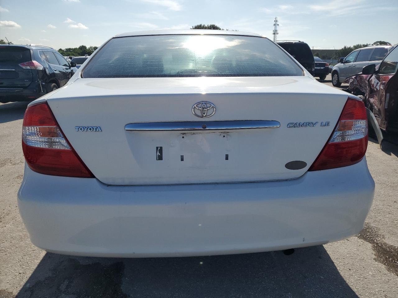 2003 Toyota Camry Le VIN: 4T1BE32K53U209740 Lot: 66486904