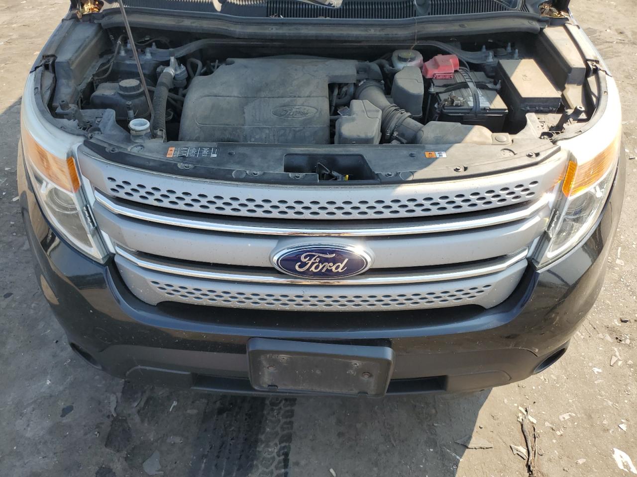 2015 Ford Explorer - Image 14