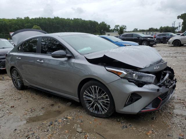 3KPF54AD7PE561818 Kia Forte GT L 4