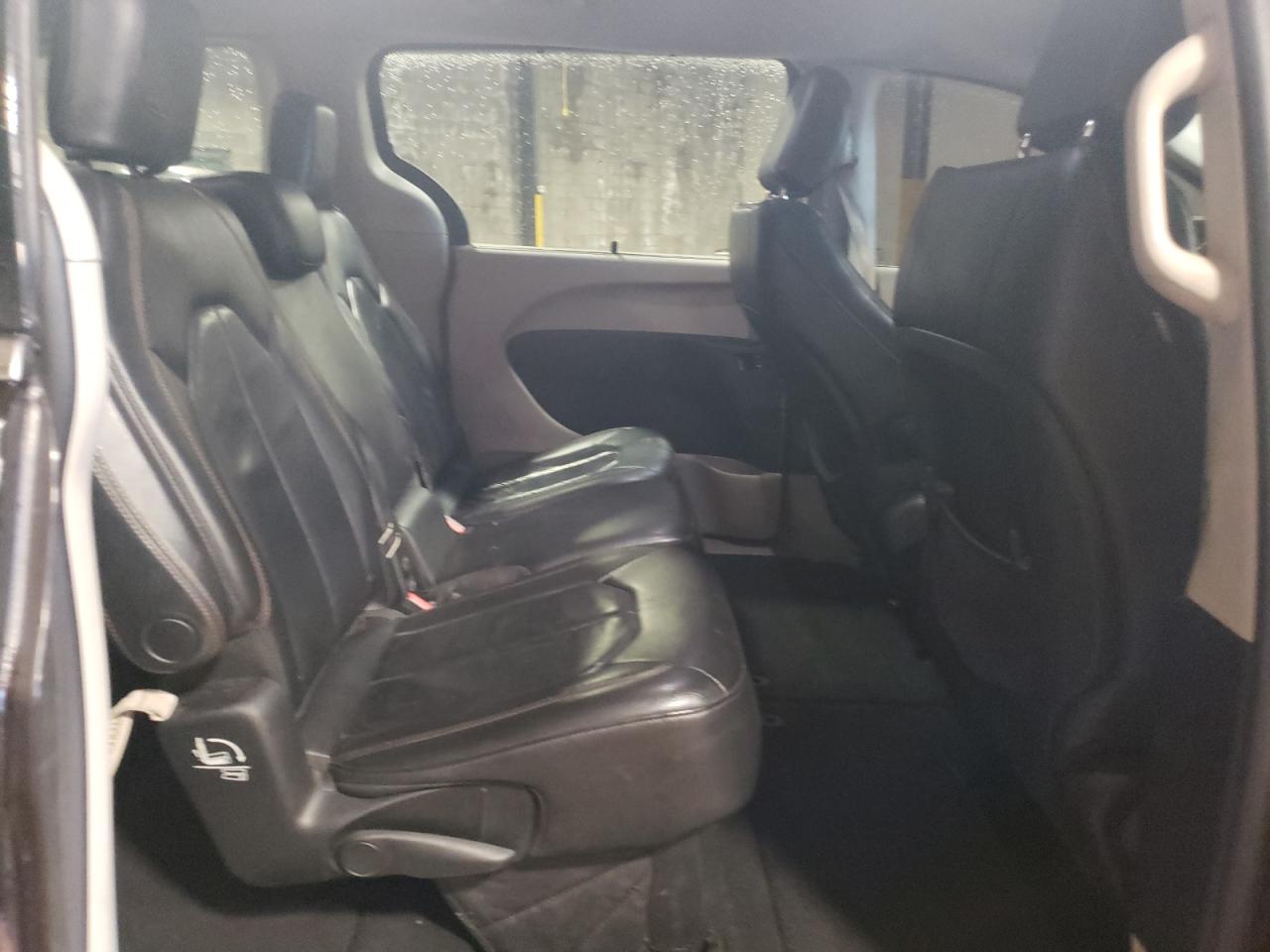 2017 Chrysler Pacifica Touring L VIN: 2C4RC1BG2HR745154 Lot: 66702084