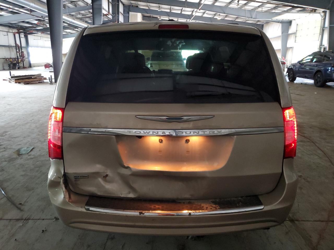 2C4RC1BG2DR706591 2013 Chrysler Town & Country Touring