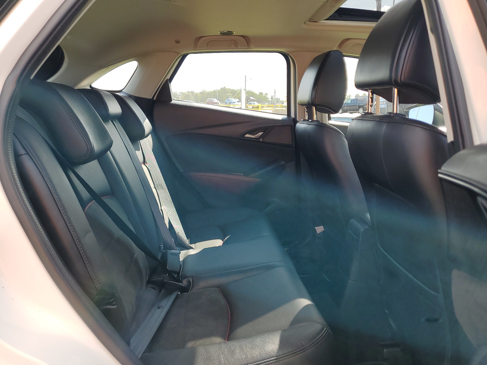 JM1DKFD77H0144677 2017 Mazda Cx-3 Grand Touring