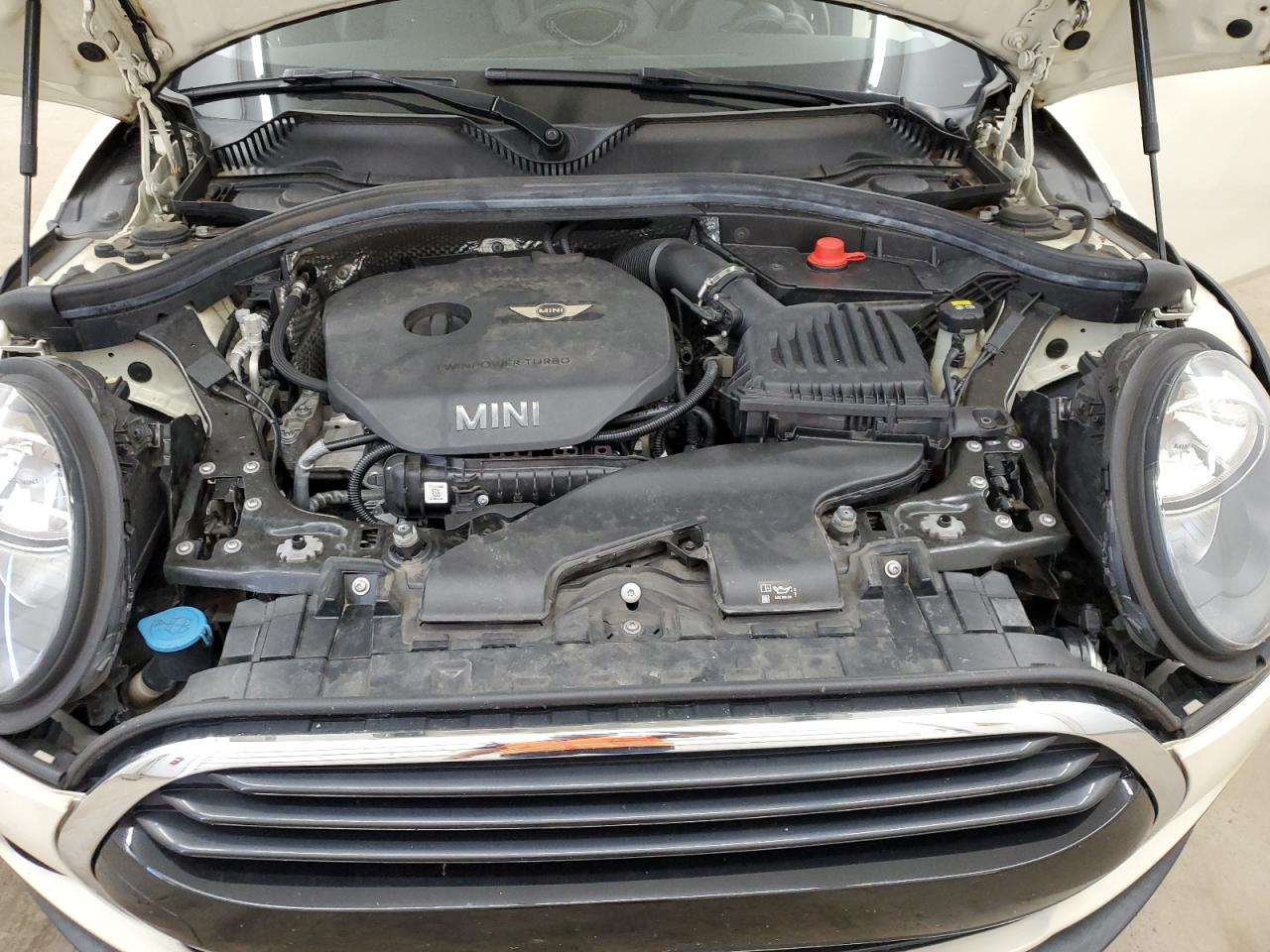 2017 Mini Cooper Clubman VIN: WMWLN5C58H2E31978 Lot: 66626614