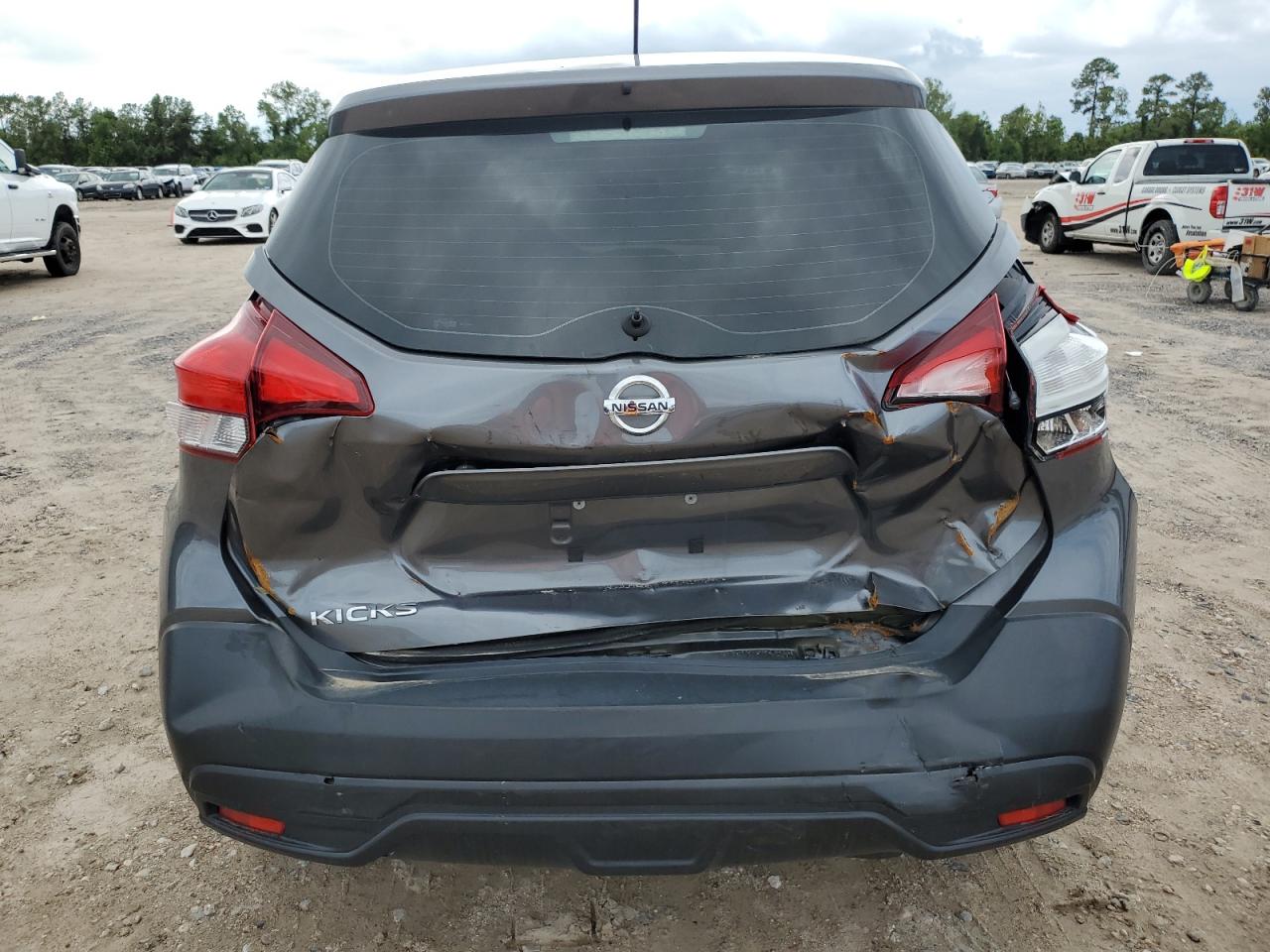 2019 Nissan Kicks S VIN: 3N1CP5CU9KL535857 Lot: 69872124