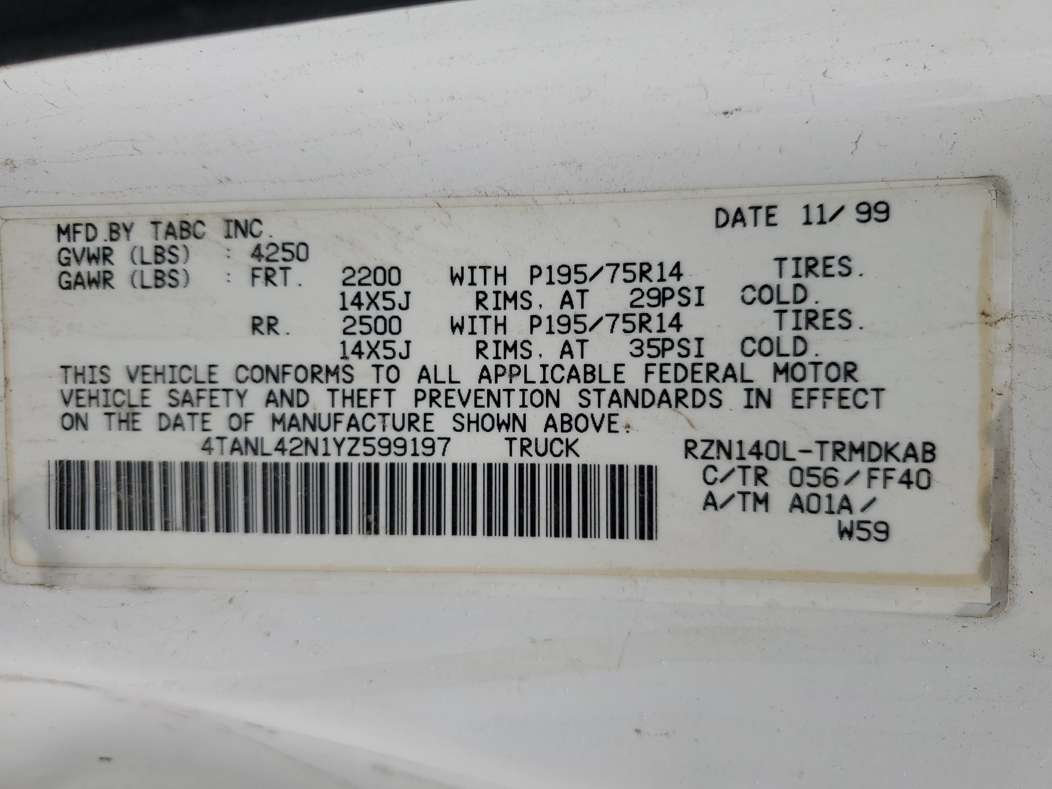 4TANL42N1YZ599197 2000 Toyota Tacoma