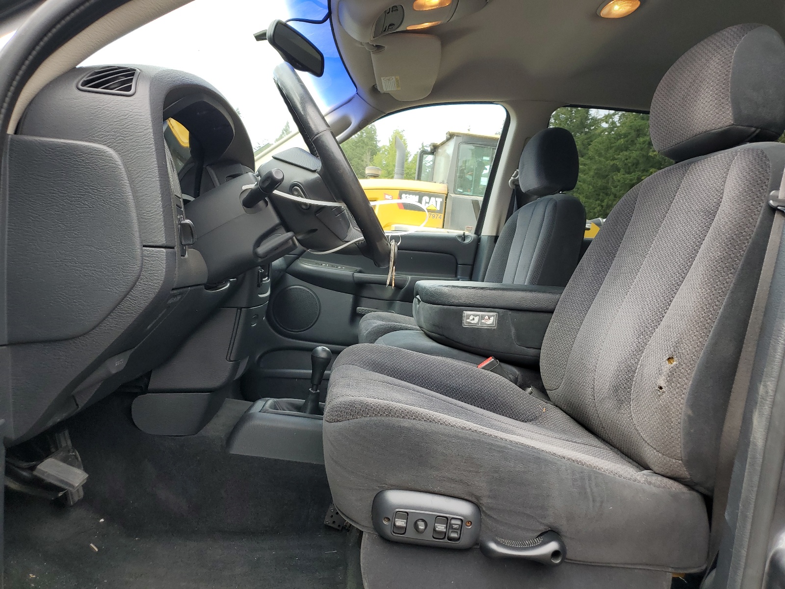 1D7HU18NX2S605945 2002 Dodge Ram 1500