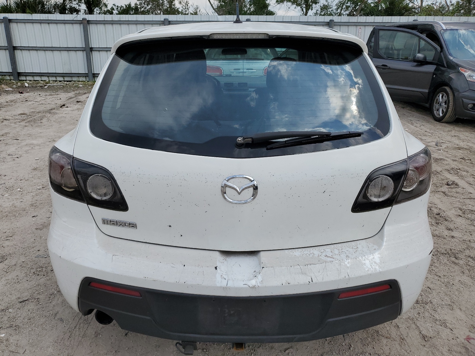 JM1BK143571601213 2007 Mazda 3 Hatchback