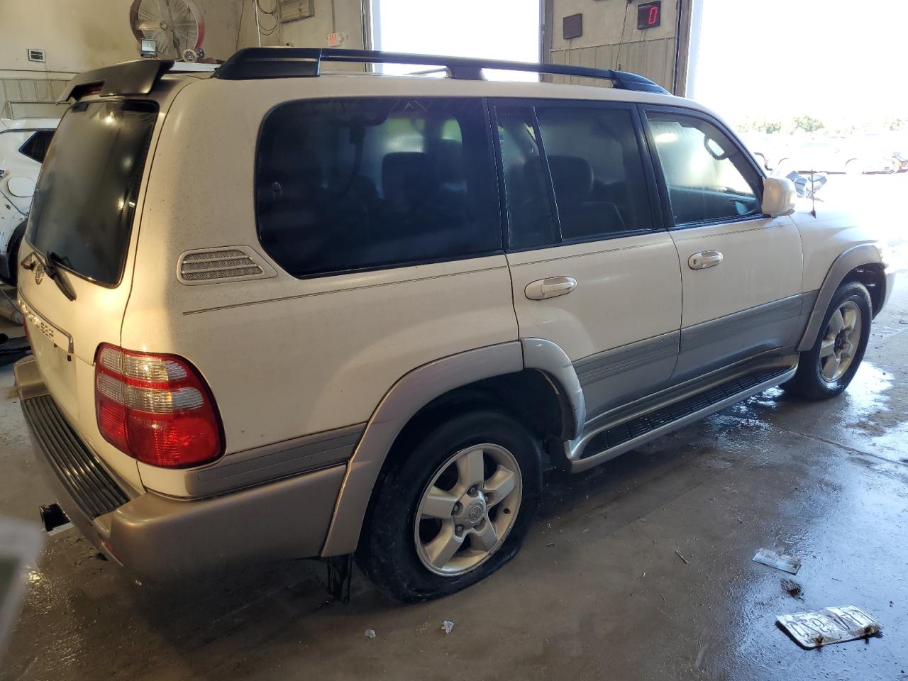 2004 Toyota Land Cruiser VIN: JTEHT05J342064129 Lot: 65482754