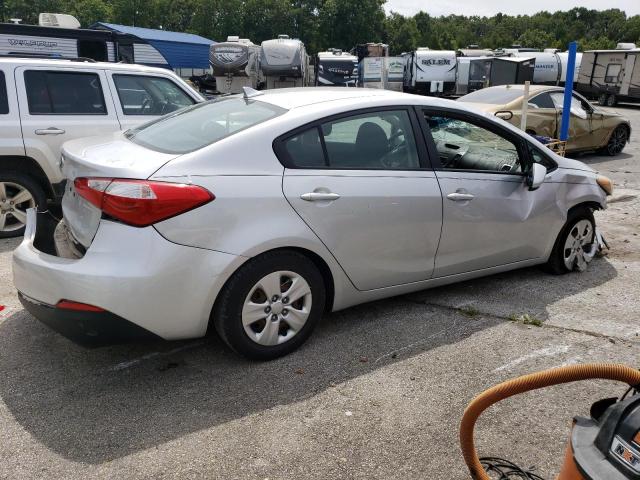 Sedans KIA FORTE 2016 Srebrny