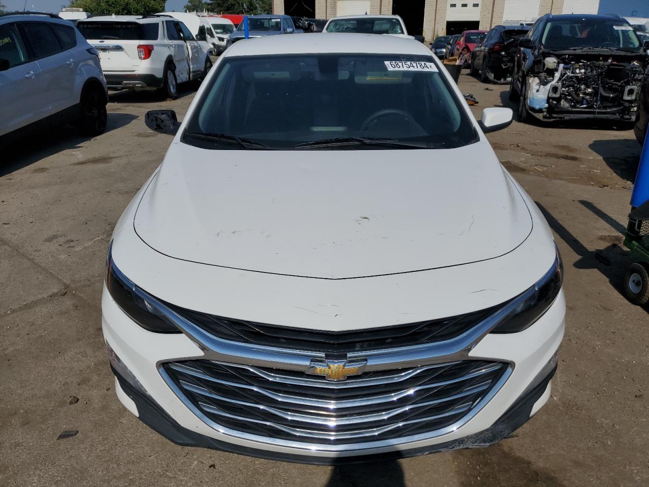 2020 Chevrolet Malibu - Image 5