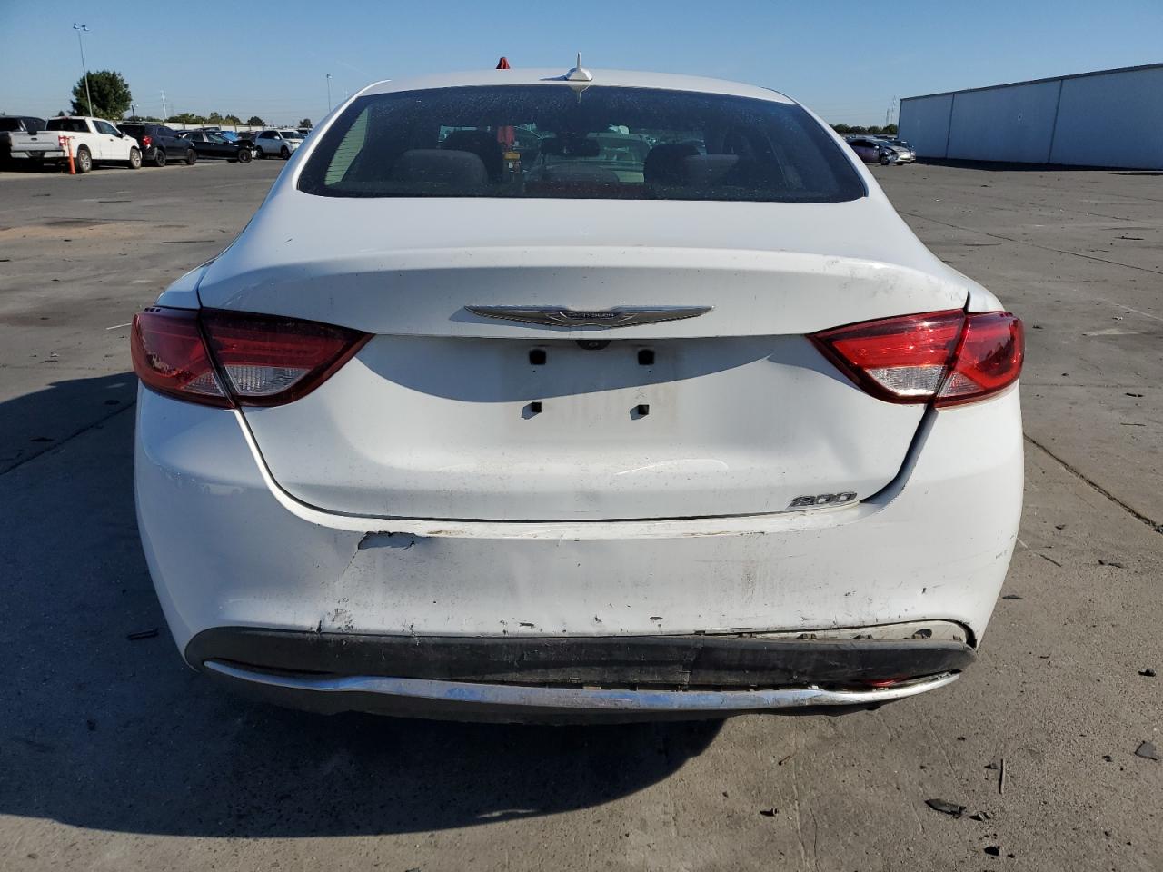 2015 Chrysler 200 Limited VIN: 1C3CCCAB8FN667453 Lot: 68756724