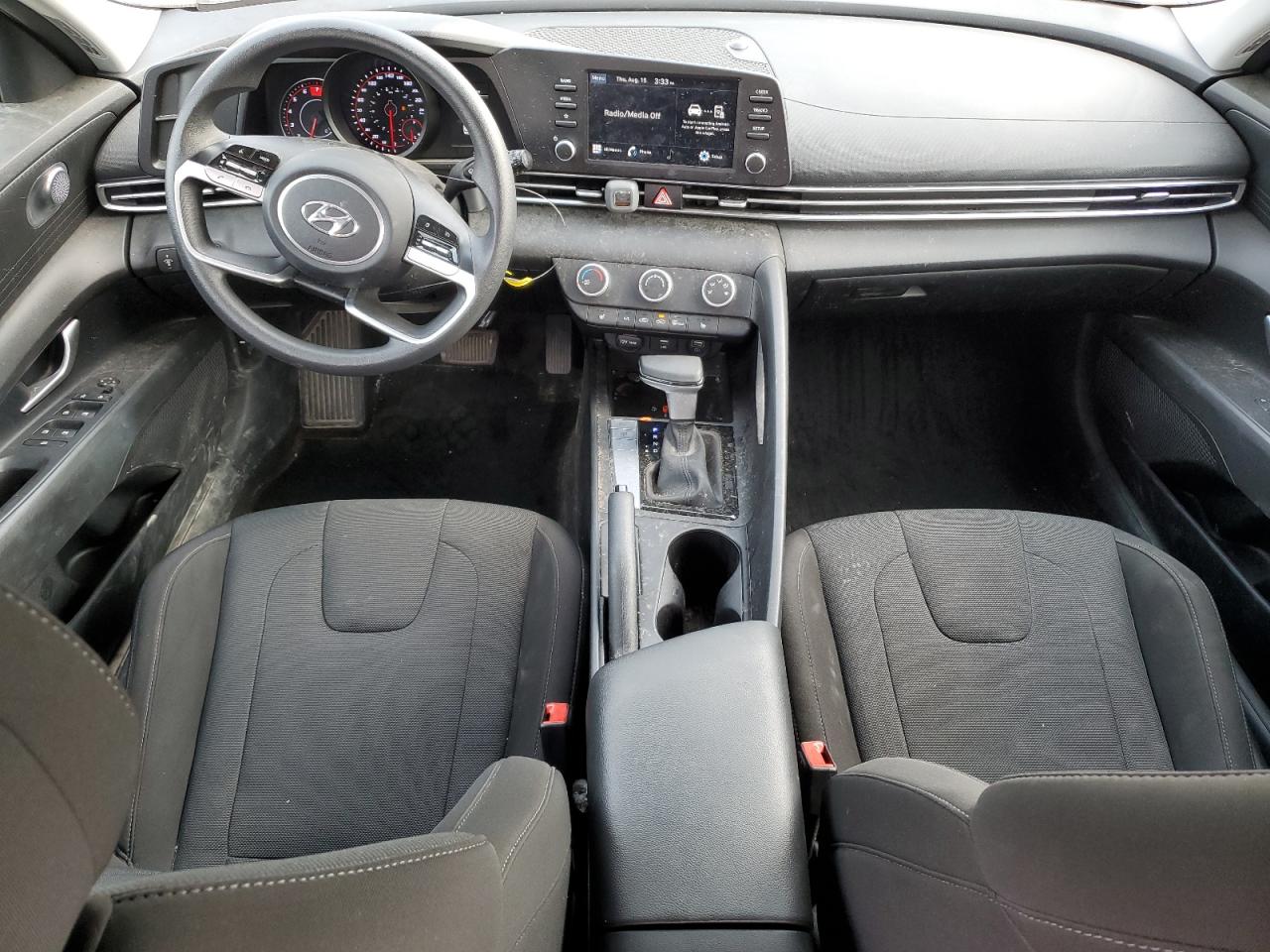 2023 Hyundai Elantra - Image 8