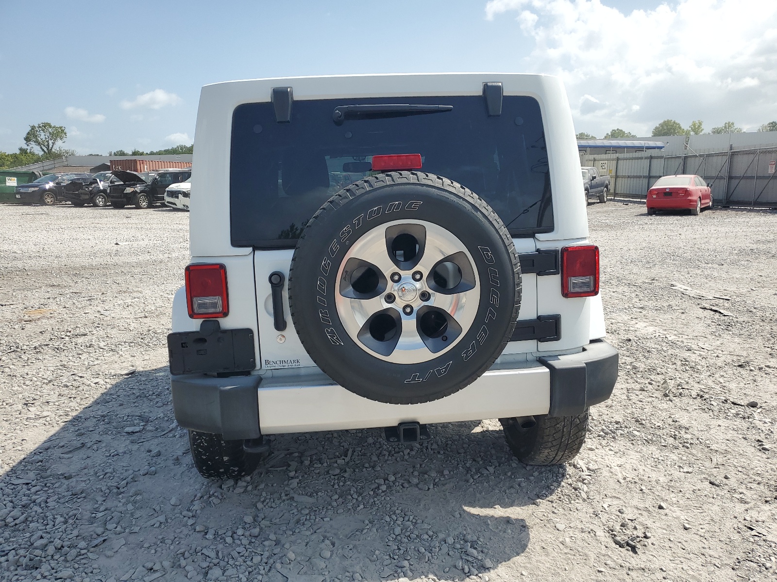 1C4BJWEG4HL602862 2017 Jeep Wrangler Unlimited Sahara