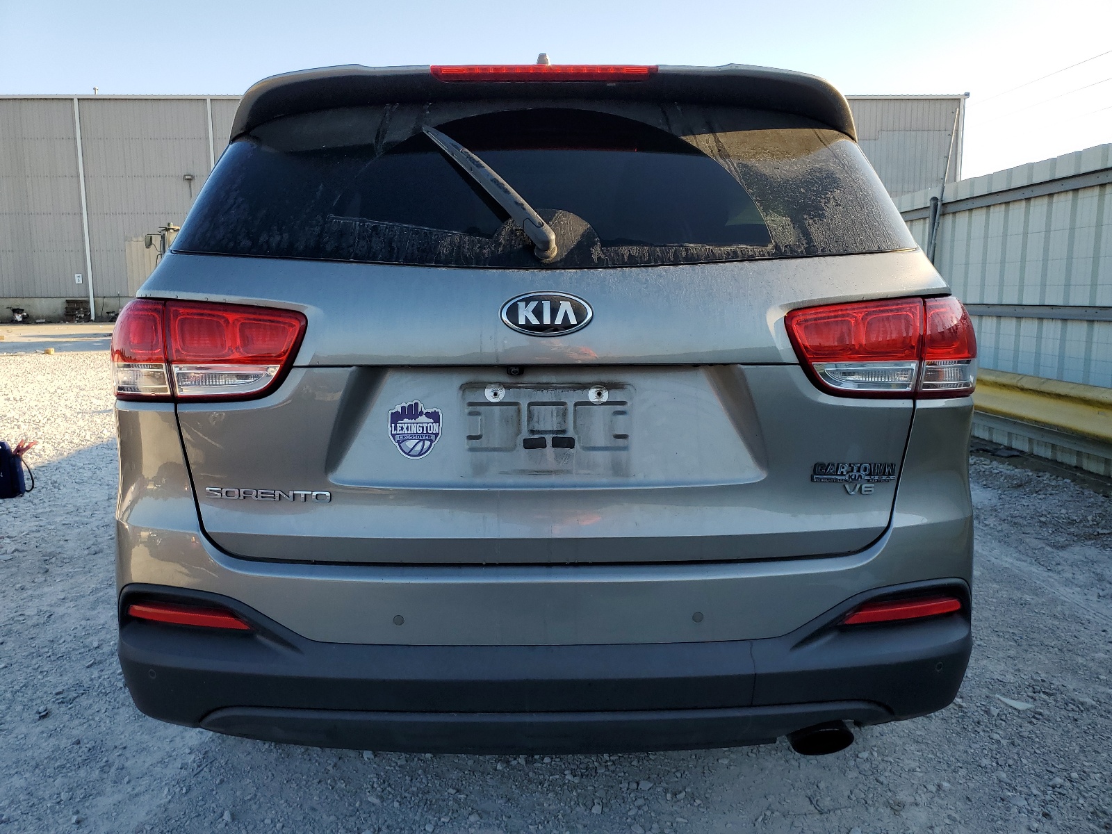 5XYPG4A57JG355707 2018 Kia Sorento Lx