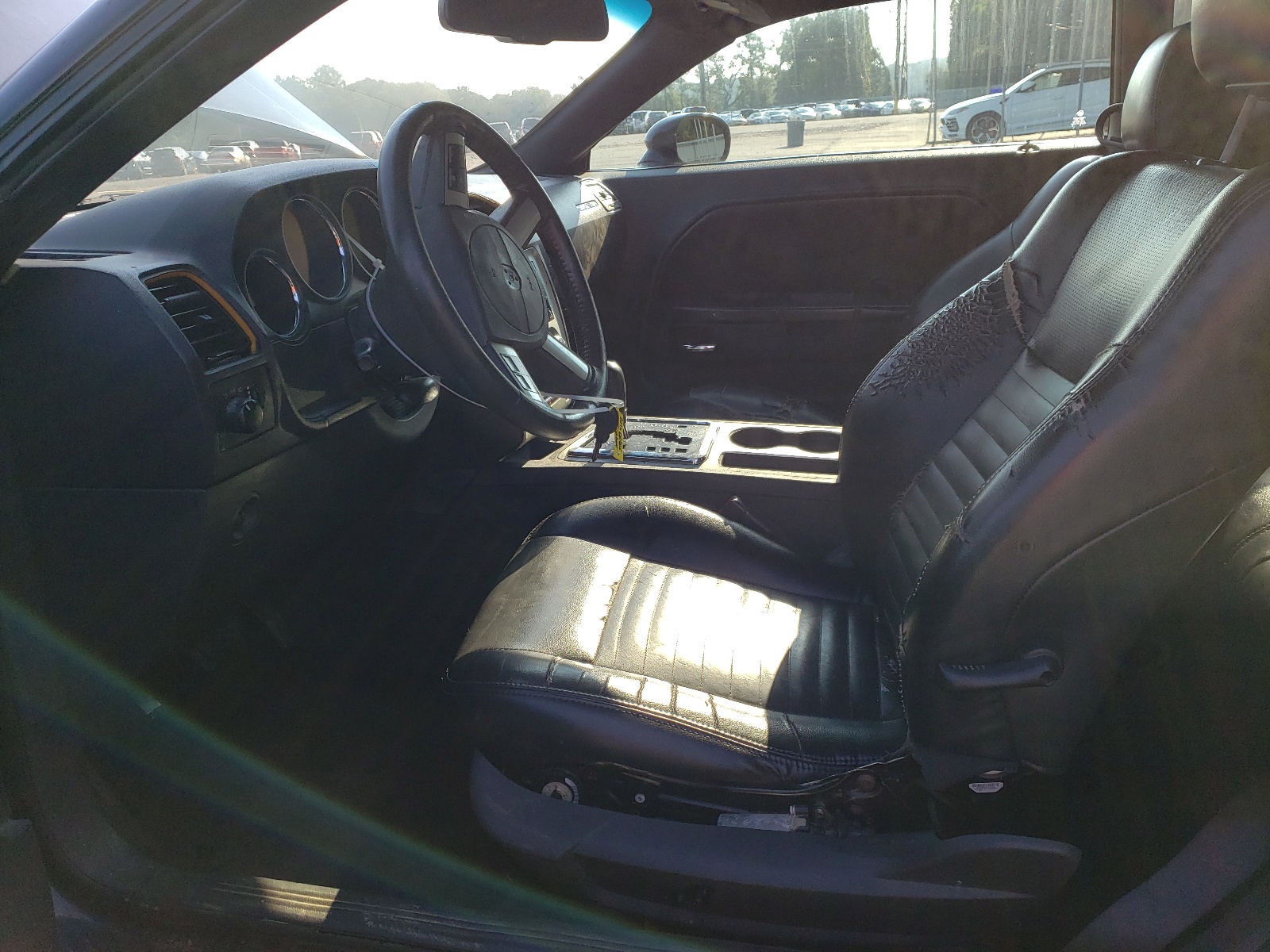 2B3CJ4DV7AH211606 2010 Dodge Challenger Se