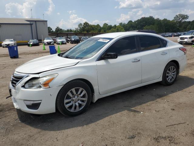 Sedans NISSAN ALTIMA 2015 White