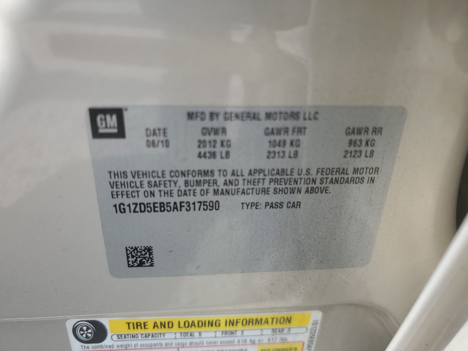 1G1ZD5EB5AF317590 2010 Chevrolet Malibu 2Lt