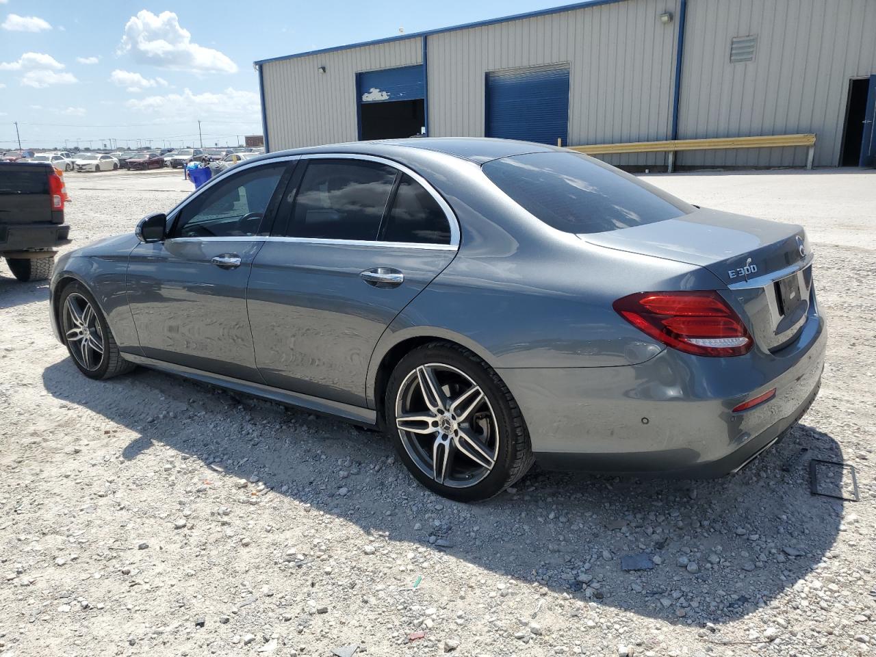 WDDZF4JB9HA233884 2017 MERCEDES-BENZ E CLASS - Image 2