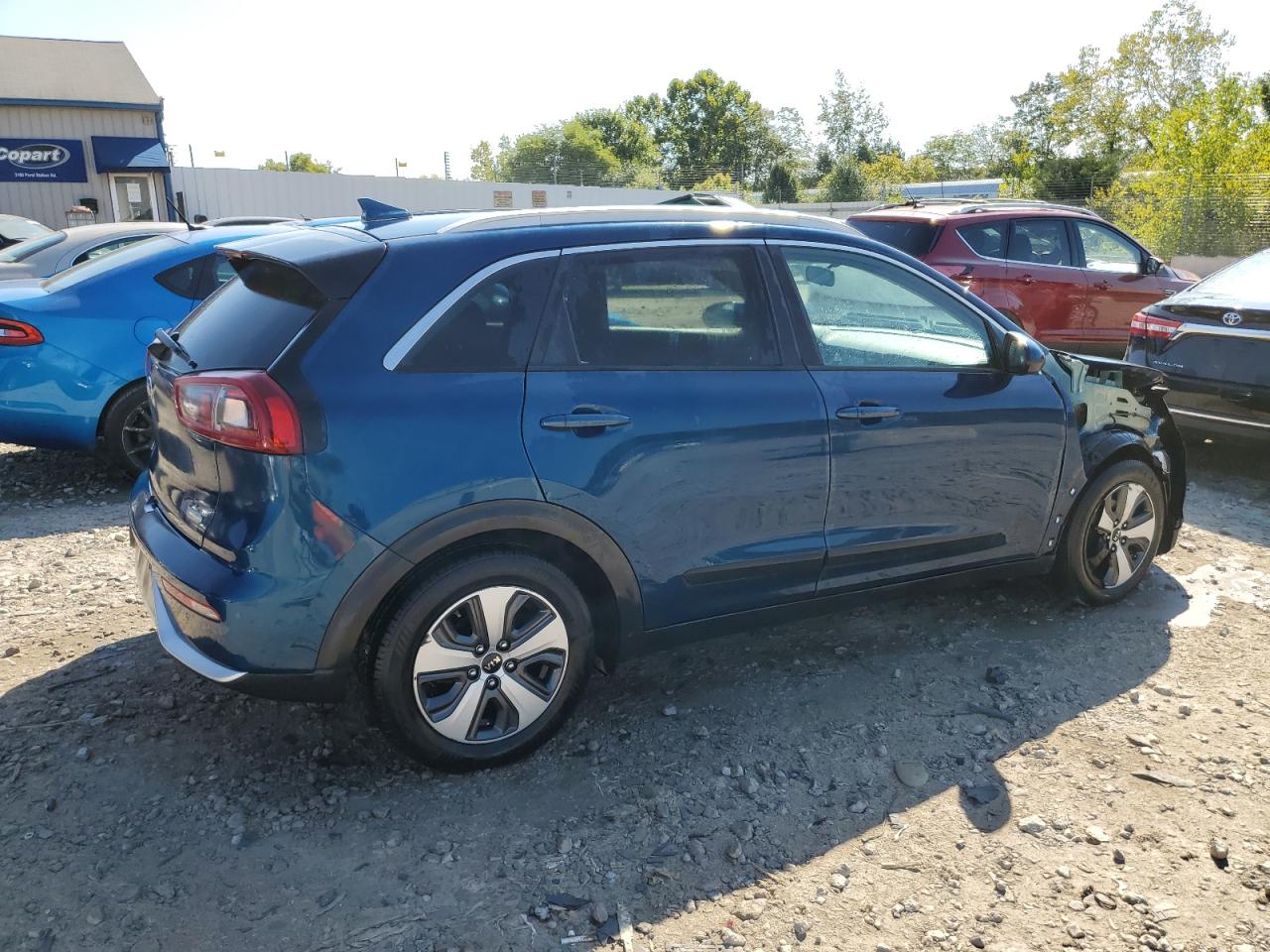 VIN KNDCB3LC2H5056423 2017 KIA NIRO no.3