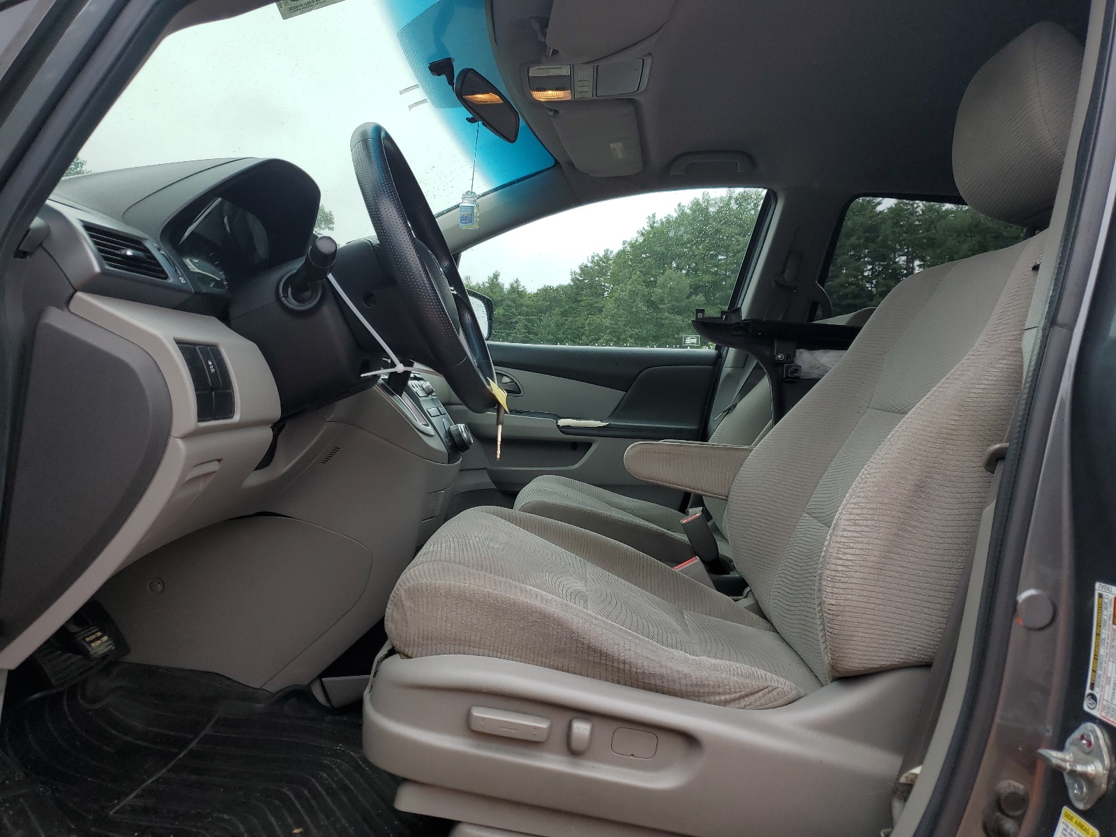 5FNRL5H26BB020503 2011 Honda Odyssey Lx