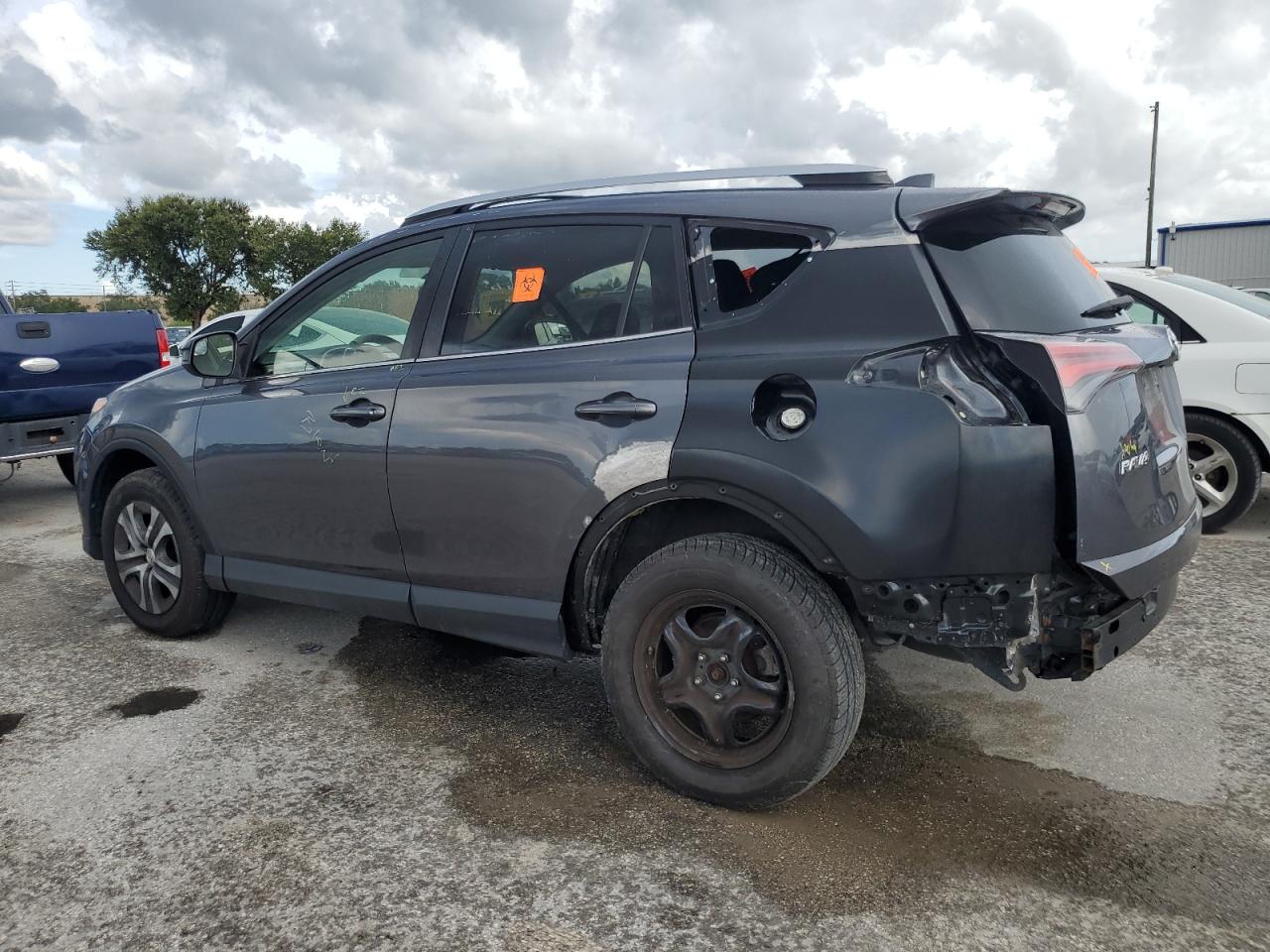 JTMBFREV8GJ056014 2016 TOYOTA RAV 4 - Image 2