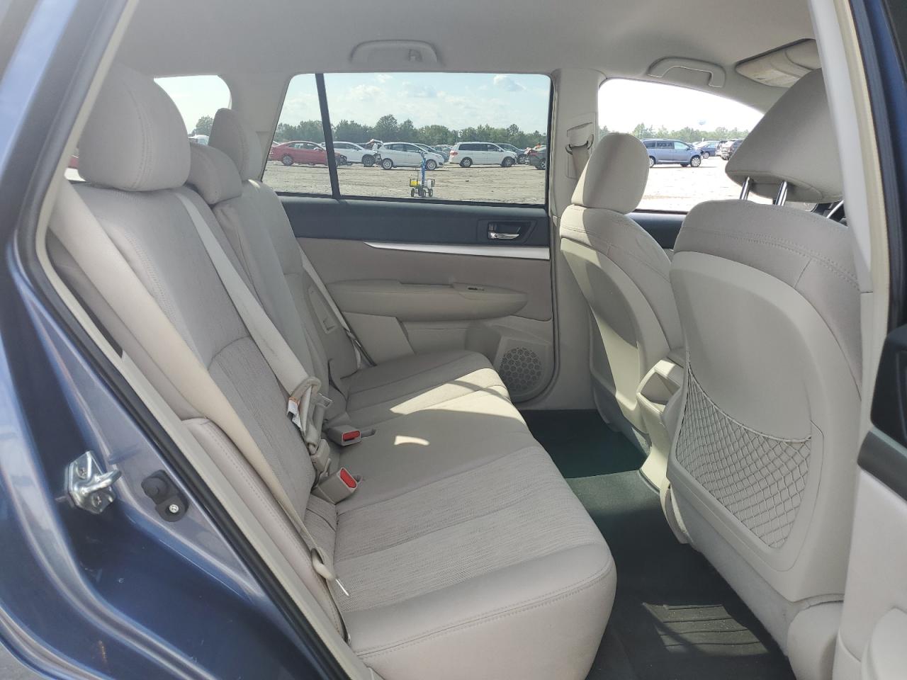 2014 Subaru Outback - Image 11