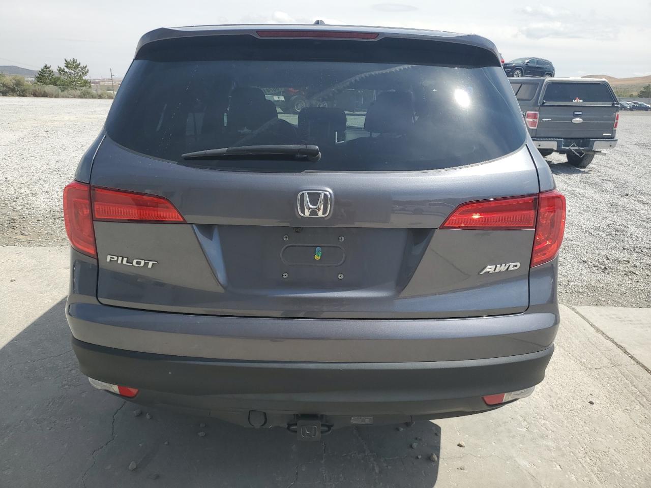 5FNYF6H60GB102682 2016 Honda Pilot Exl