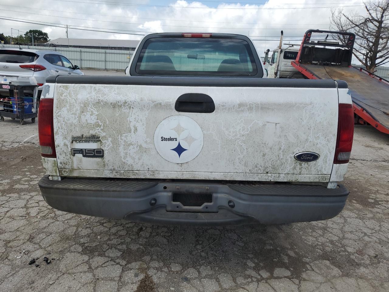 1FTRF17282KC00585 2002 Ford F150