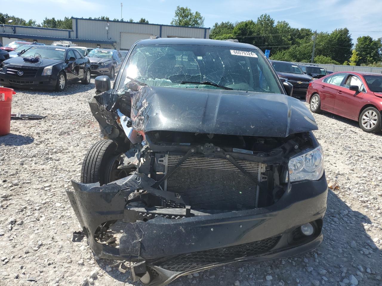 2019 Dodge Caravan - Image 5