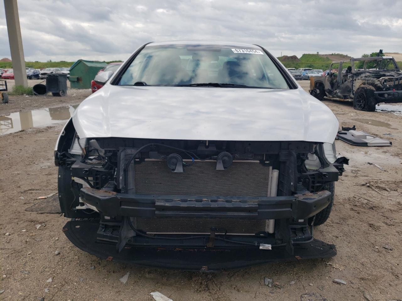 2016 Hyundai Sonata - Image 5
