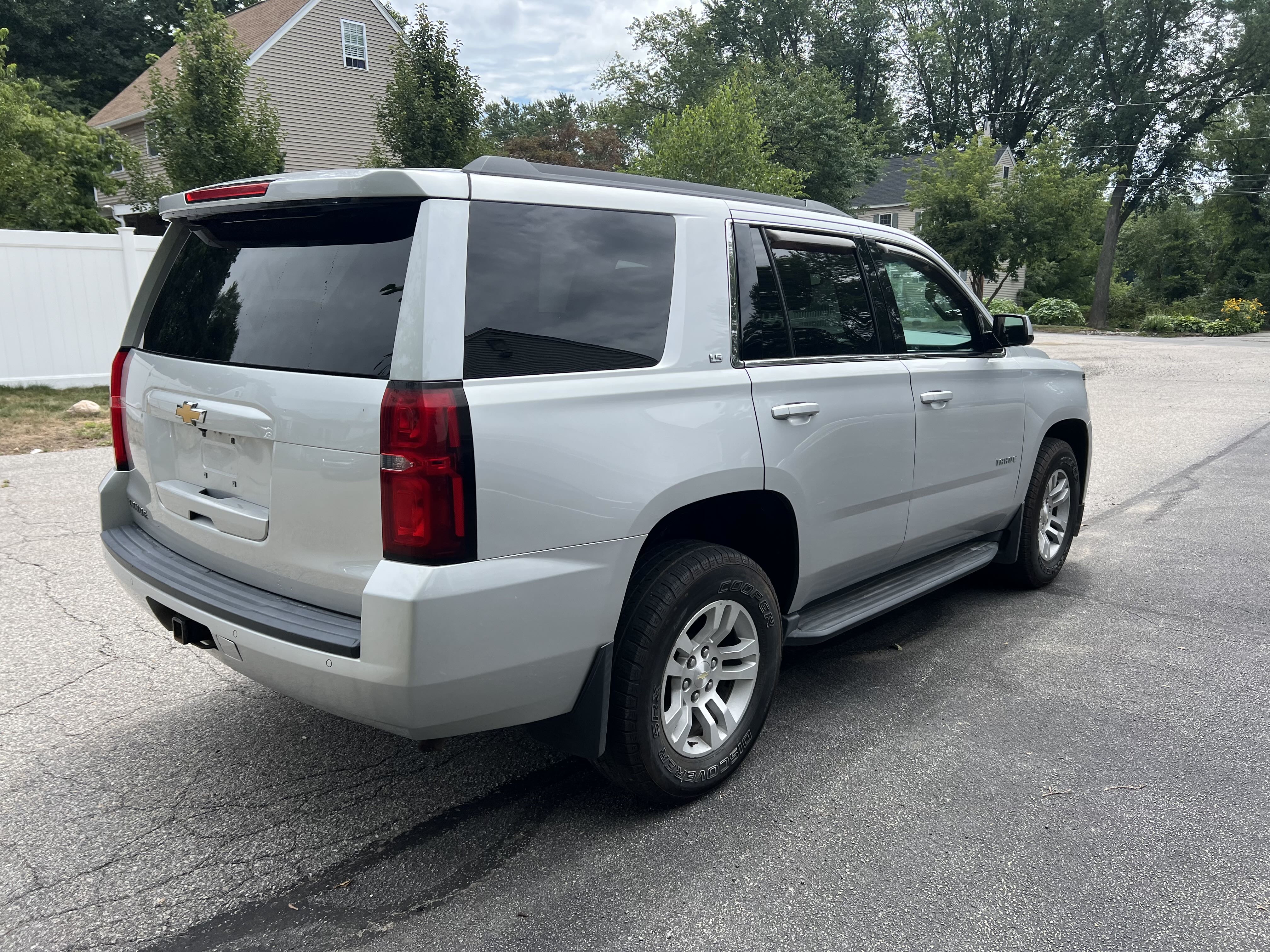 2016 Chevrolet Tahoe K1500 Ls vin: 1GNSKAKC7GR412882