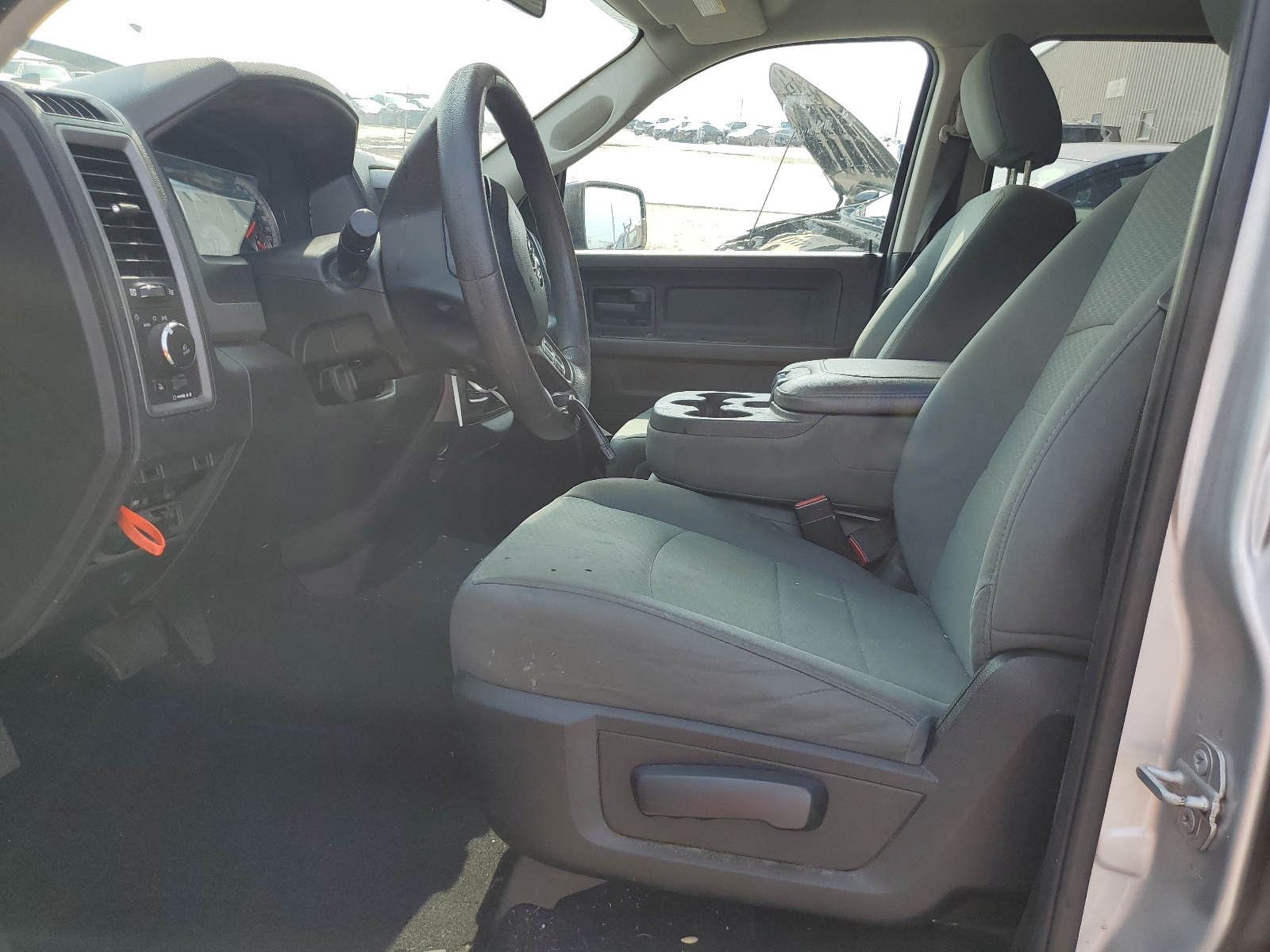 1C6RR7FT6JS163384 2018 Ram 1500 St