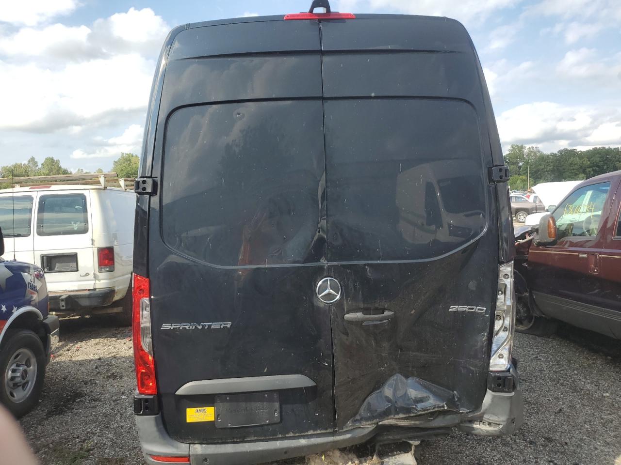 W1W4DCHY6MT052646 2021 Mercedes-Benz Sprinter 2500