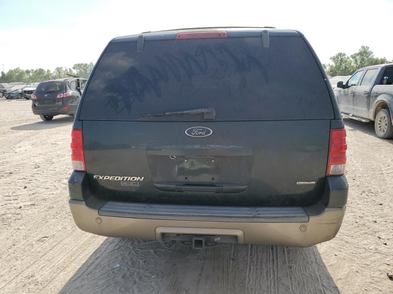 1FMEU17L03LA06377 2003 Ford Expedition Eddie Bauer